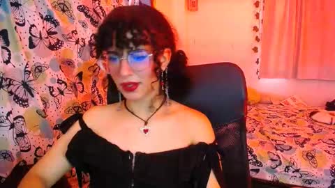 Nyxxei online show from January 2026 10:04:02 PM