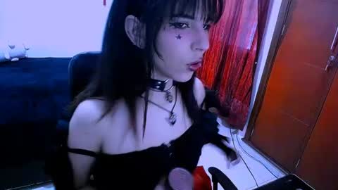 Nyxxei online show from June 2026 10:34:02 PM