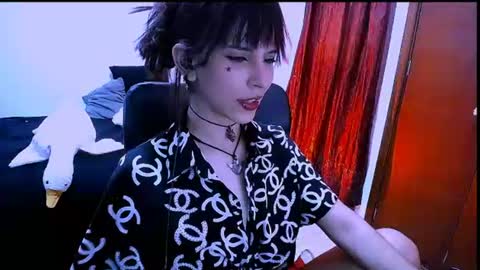 Nyxxei online show from July 2026 11:44:01 PM
