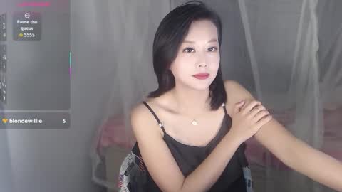 Snapshot of o_ava_o chatting on November 2025 01:10:01 PM O vav online show from November 2025 01:10:01 PM