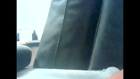 Snapshot of occhio00 chatting on January 2025 06:56:01 PM occhio00 online show from January 2025 06:56:01 PM