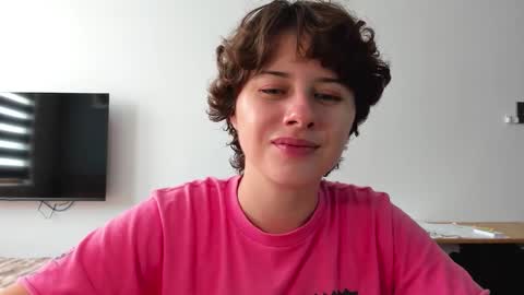 Evie online show from March 2026 03:11:01 AM