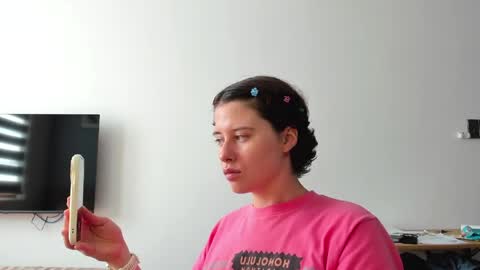 Evie online show from March 2026 02:48:01 AM