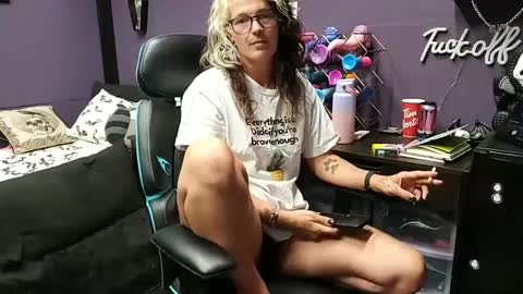 Snapshot of oddywithabody chatting on September 2025 07:08:02 AM Oddy With A Body online show from September 2025 07:08:02 AM