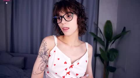 Thea online show from September 2025 06:29:02 PM