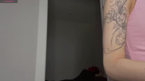 Thea online show from April 2026 04:21:01 AM