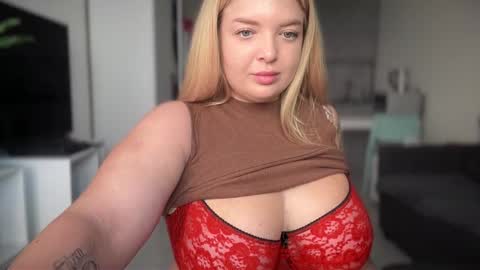 Snapshot of odriolsen chatting on September 2025 11:14:01 AM Odri online show from September 2025 11:14:01 AM