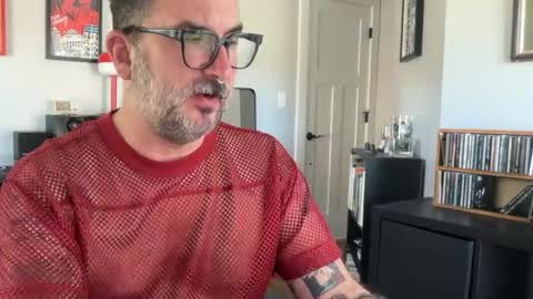 Snapshot of office_dad chatting on September 2025 07:02:02 PM Office Dad online show from September 2025 07:02:02 PM