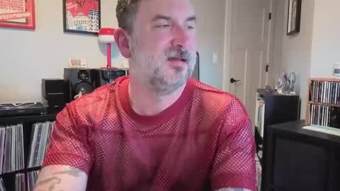 Snapshot of office_dad chatting on September 2025 09:53:01 PM Office Dad online show from September 2025 09:53:01 PM