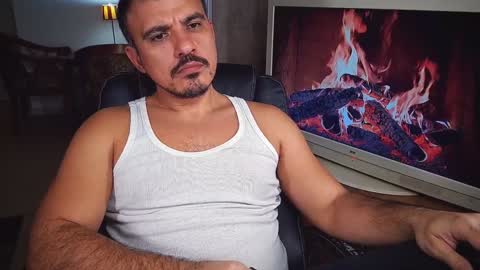 officeman7 online show from December 2024 05:15:02 PM