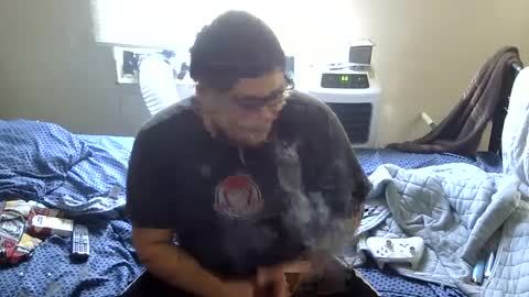 Snapshot of oflores77 chatting on October 2025 02:04:02 PM oscar flores online show from October 2025 02:04:02 PM