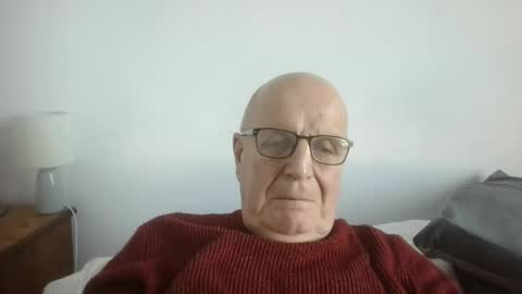 Snapshot of oggi95 chatting on January 2025 03:59:02 PM oggi95 online show from January 2025 03:59:02 PM