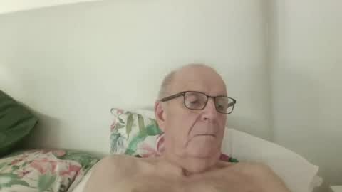 Snapshot of oggi95 chatting on September 2025 02:31:01 PM oggi95 online show from September 2025 02:31:01 PM