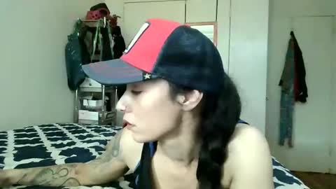 Snapshot of oglitcouple chatting on January 2025 01:54:01 PM Lit en Cama online show from January 2025 01:54:01 PM