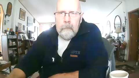 Maximus No Mo online show from November 2025 06:23:02 PM