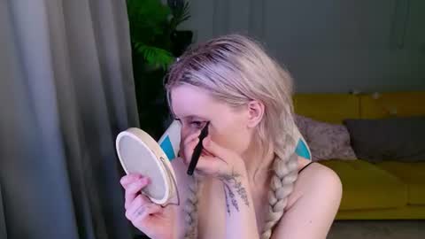 Snapshot of oh__lily chatting on July 2026 01:26:01 PM Lily online show from July 2026 01:26:01 PM