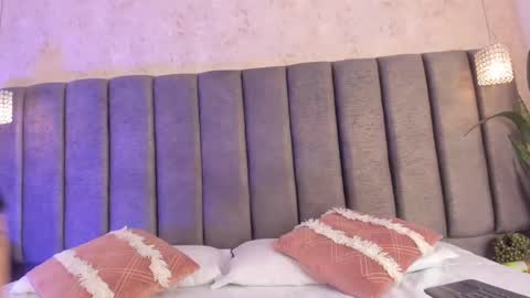 Holly online show from February 2025 07:47:02 PM