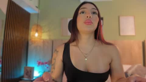 Holly online show from May 2026 11:18:01 AM