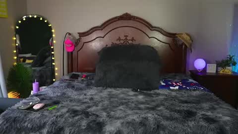 Gray online show from May 2026 12:21:02 PM