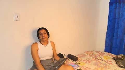 Snapshot of oh_tique chatting on October 2025 06:25:02 AM LU online show from October 2025 06:25:02 AM