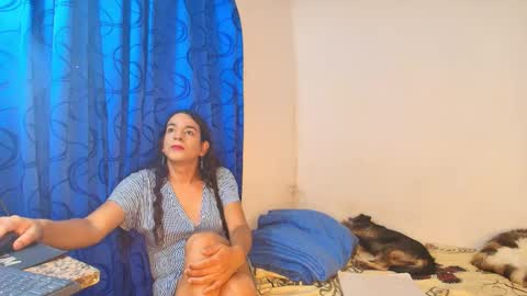 Snapshot of oh_tique chatting on December 2025 05:41:01 PM LU online show from December 2025 05:41:01 PM