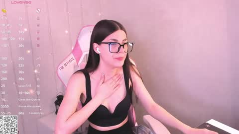 KAYA. online Tu We Th Fr Sa 0100AM - 0800AM Time zone of Germany Munich online show from April 2026 02:06:01 AM