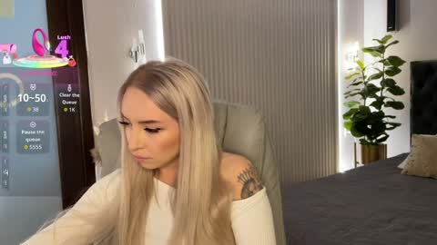 Snapshot of ohmyemma chatting on April 2026 01:33:01 AM Emma online show from April 2026 01:33:01 AM