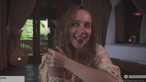 Snapshot of ohmymojo chatting on March 2026 08:15:01 AM Mo online show from March 2026 08:15:01 AM