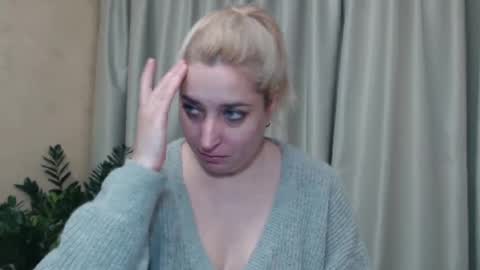 Snapshot of ohsweetiren chatting on December 2024 07:32:01 AM Iren online show from December 2024 07:32:01 AM