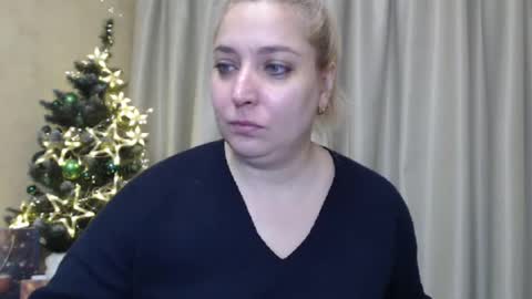 Snapshot of ohsweetiren chatting on December 2024 07:01:01 AM Iren online show from December 2024 07:01:01 AM