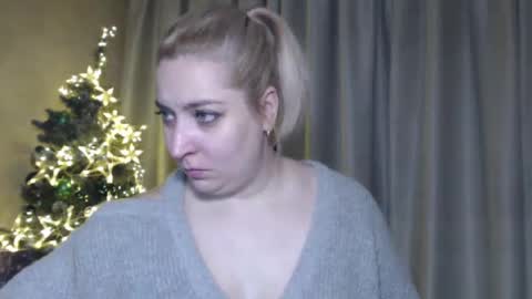 Snapshot of ohsweetiren chatting on December 2024 06:52:01 AM Iren online show from December 2024 06:52:01 AM