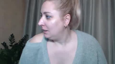 Snapshot of ohsweetiren chatting on January 2025 10:08:01 AM Iren online show from January 2025 10:08:01 AM