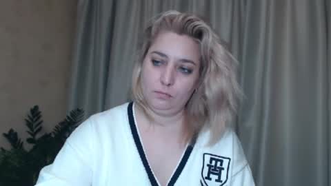 Snapshot of ohsweetiren chatting on January 2025 10:12:02 AM Iren online show from January 2025 10:12:02 AM