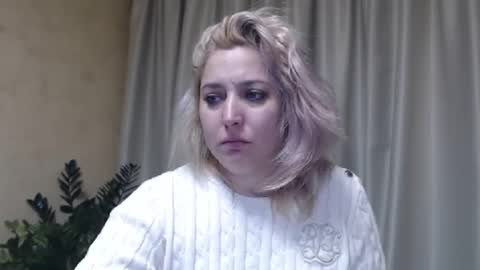 Snapshot of ohsweetiren chatting on January 2025 10:38:01 AM Iren online show from January 2025 10:38:01 AM