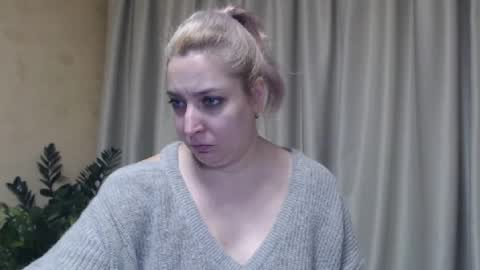 Snapshot of ohsweetiren chatting on January 2025 10:02:01 AM Iren online show from January 2025 10:02:01 AM