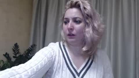 Snapshot of ohsweetiren chatting on January 2025 07:18:01 AM Iren online show from January 2025 07:18:01 AM