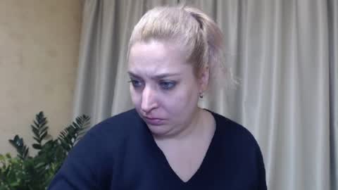 Snapshot of ohsweetiren chatting on February 2025 07:13:02 AM Iren online show from February 2025 07:13:02 AM