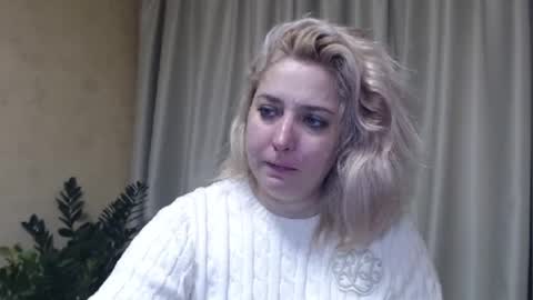 Snapshot of ohsweetiren chatting on February 2025 07:07:01 AM Iren online show from February 2025 07:07:01 AM