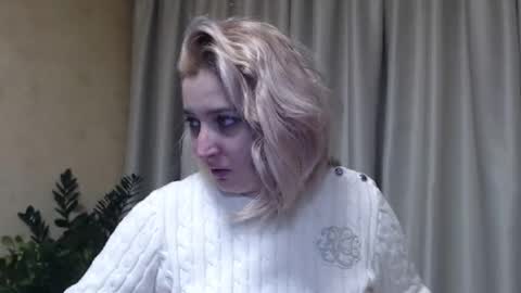 Snapshot of ohsweetiren chatting on February 2025 06:43:02 AM Iren online show from February 2025 06:43:02 AM