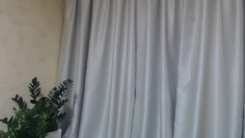 Snapshot of ohsweetiren chatting on February 2025 10:12:02 AM Iren online show from February 2025 10:12:02 AM