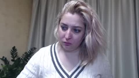 Snapshot of ohsweetiren chatting on February 2025 07:07:01 AM Iren online show from February 2025 07:07:01 AM