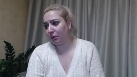 Snapshot of ohsweetiren chatting on February 2025 10:17:02 AM Iren online show from February 2025 10:17:02 AM