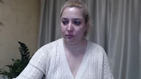 Snapshot of ohsweetiren chatting on February 2025 10:26:01 AM Iren online show from February 2025 10:26:01 AM