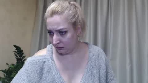 Snapshot of ohsweetiren chatting on March 2025 10:09:01 AM Iren online show from March 2025 10:09:01 AM