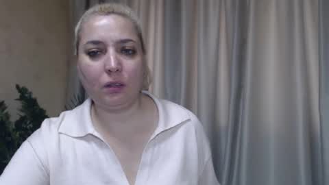 Snapshot of ohsweetiren chatting on October 2025 06:55:01 AM Iren online show from October 2025 06:55:01 AM