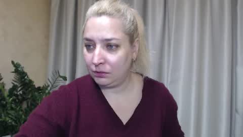 Snapshot of ohsweetiren chatting on October 2025 06:38:01 AM Iren online show from October 2025 06:38:01 AM