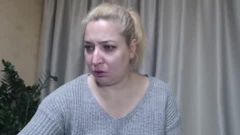 Snapshot of ohsweetiren chatting on October 2025 02:34:01 AM Iren online show from October 2025 02:34:01 AM