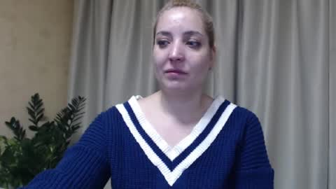 Snapshot of ohsweetmari chatting on January 2025 04:17:02 PM Mari online show from January 2025 04:17:02 PM