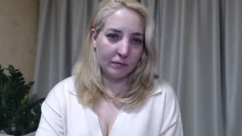 Mari online show from May 2026 06:48:02 PM