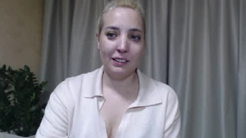 Mari online show from May 2026 02:35:02 PM
